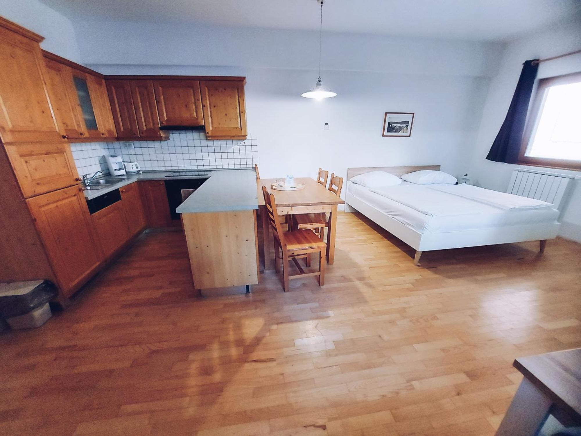 Pohorje Village Wellbeing Resort - Forest Apartments Videc Hočko Pohorje Rum bild